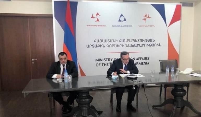 Քաղաքական խորհրդակցություններ ՀՀ և ԳԴՀ արտաքին գործերի նախարարությունների միջև