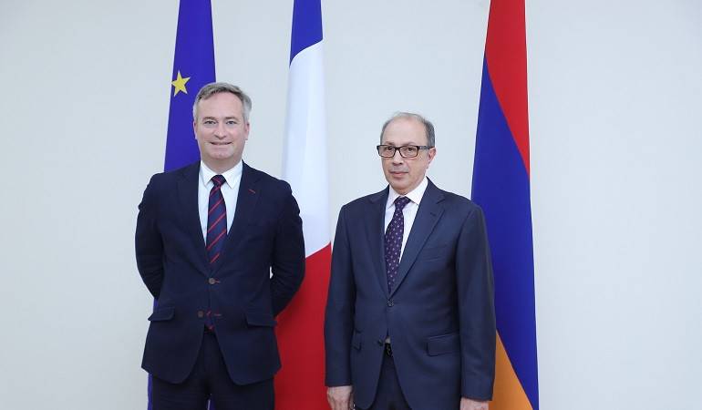 Foreign Minister Ara Aivazian met with Secretary of State of France Jean-Baptiste Lemoyne