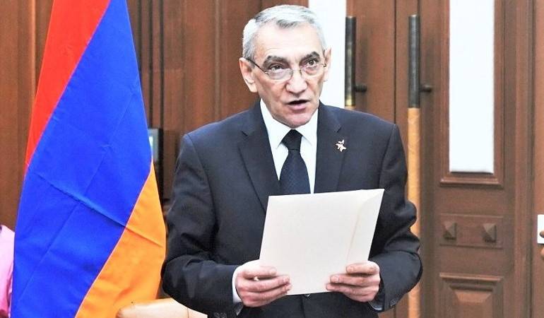 Դեսպան Բաբախանյանն իր հավատարմագրերը հանձնեց Հնդկաստանի Հանրապետության նախագահին