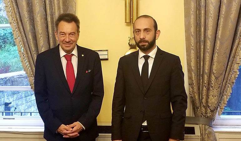 Meeting of Foreign Minister Ararat Mirzoyan with the President of the ICRC Peter Maurer