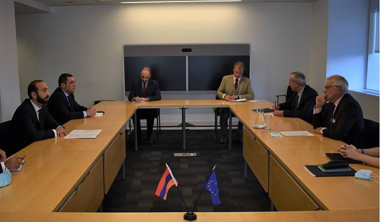 Встреча министра иностранных дел Арарата Мирзояна с верховным представителем ЕС по иностранным делам и политике безопасности Жозепом Боррелем