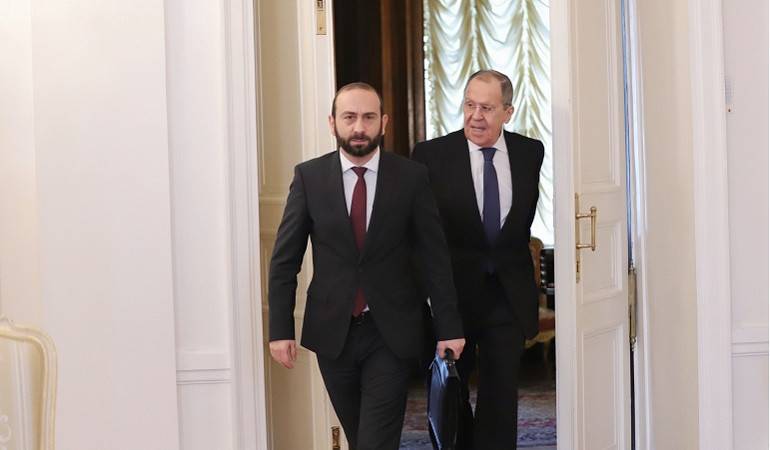 Foreign Minister of Armenia Ararat Mirzoyan met with Foreign Minister of Russia Sergey Lavrov