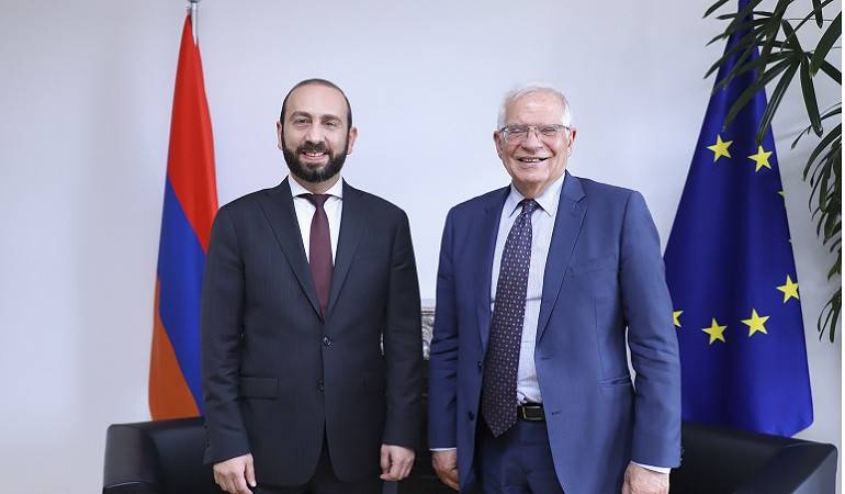 Meeting of Ararat Mirzoyan and Joseph Borrell