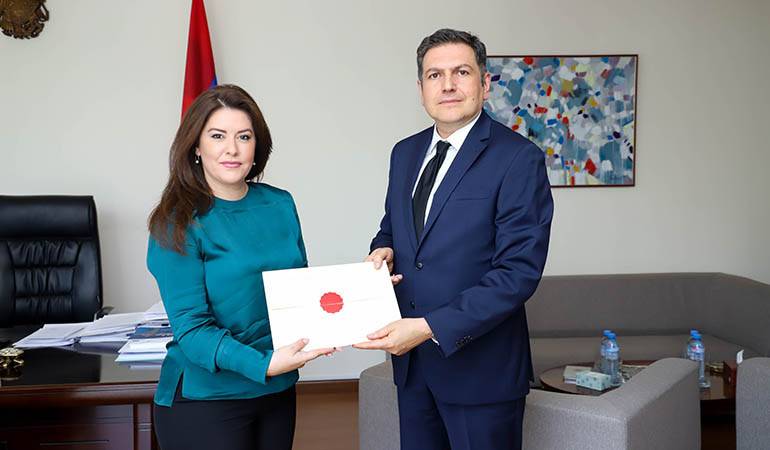 The Ambassador of Albania handed over a copy of her credentials to the Deputy Minister of Foreign Affairs of Armenia