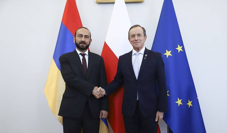 Foreign Minister of Armenia Ararat Mirzoyan met with the Marshal of the Senate of Poland Tomasz Grodzki
