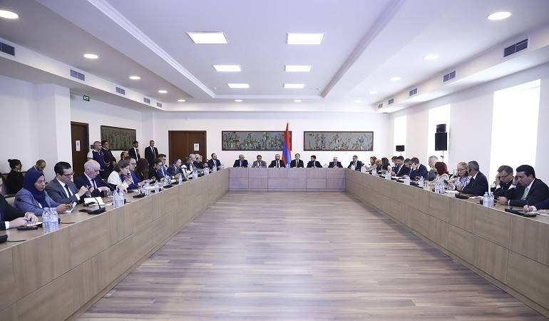 Встреча министра иностранных дел Армении Арарата Мирзояна с главами аккредитованных в Армении дипломатических представительств