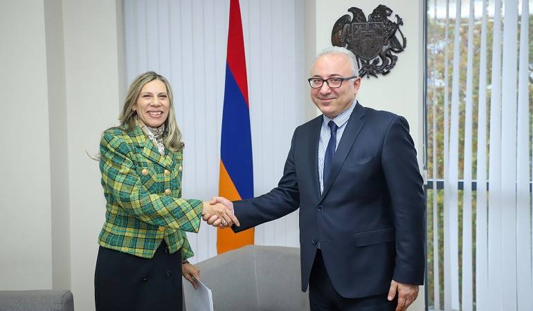 Եգիպտոսի Արաբական Հանրապետության նորանշանակ դեսպանն իր հավատարմագրերի պատճենն է հանձնել ՀՀ ԱԳ նախարարի տեղակալին