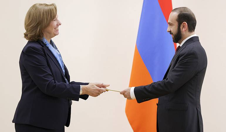 The newly-appointed U.S. Ambassador to Armenia handed over a copy of her credentials to the Minister of Foreign Affairs of Armenia