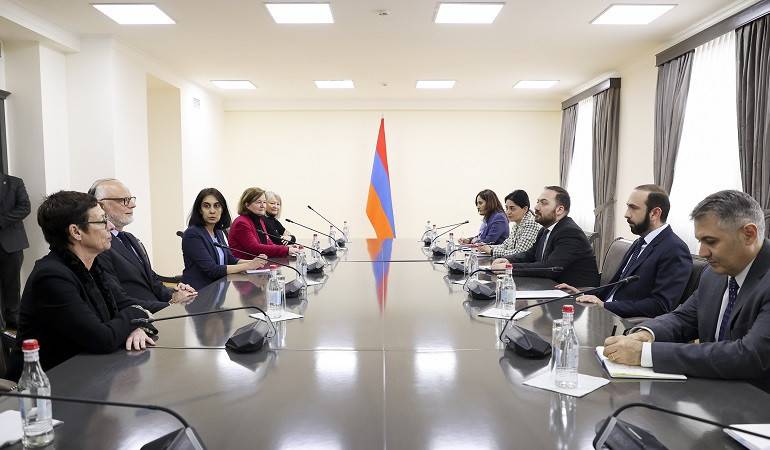 Ararat Mirzoyan’s meeting with Edouard Philippe