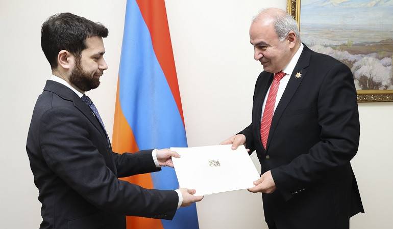 The newly appointed Ambassador of Georgia handed over a copy of his credentials to the Deputy Foreign Minister of Armenia