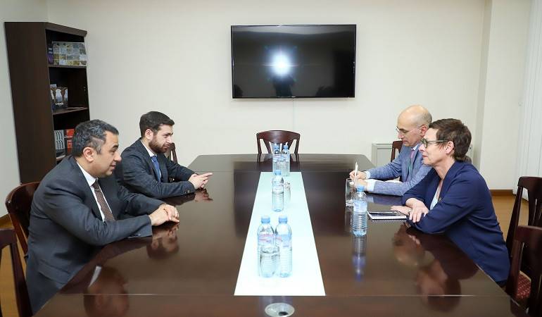 Les ministres-adjoints des Affaires étrangères de la République d'Arménie ont reçu l'ambassadrice de France