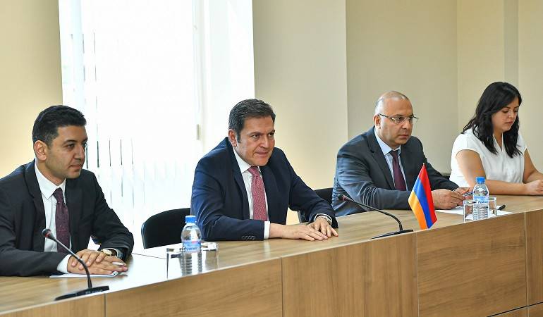 Meeting of the Deputy Foreign Minister of Armenia with the U.S. Deputy Secretary of State for Consular Affairs