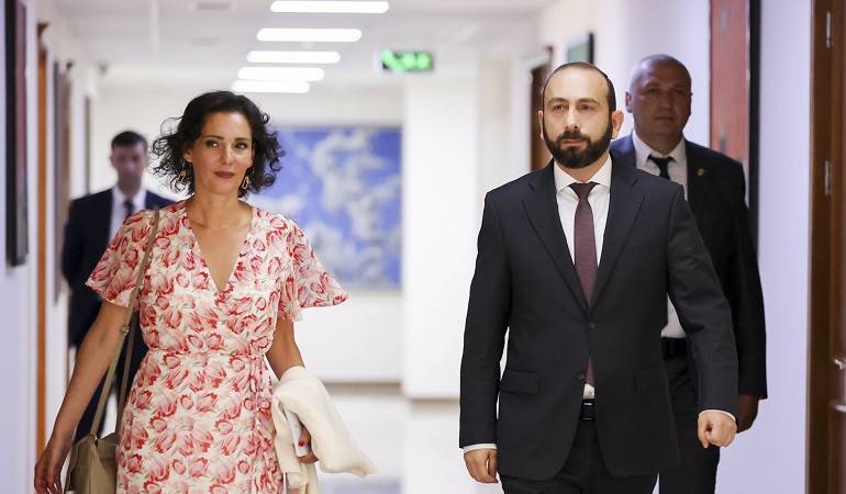 Rencontre des ministres des Affaires étrangères arménien et belge