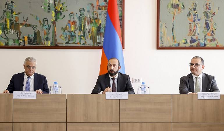 Meeting with heads of diplomatic missions and representatives of international organizations accredited in Armenia
