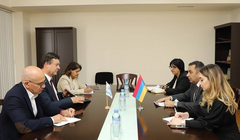 Deputy Foreign Minister Vahe Gevorgyan received Director of the UNHCR Regional Bureau for Europe Philippe Leclerc