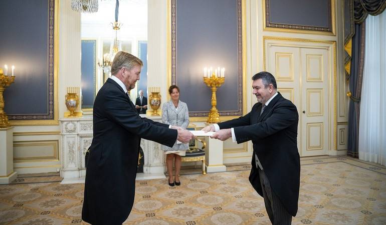 Ambassador of Armenia Viktor Biyagov presented his credentials to Willem-Alexander, King of the Netherlands