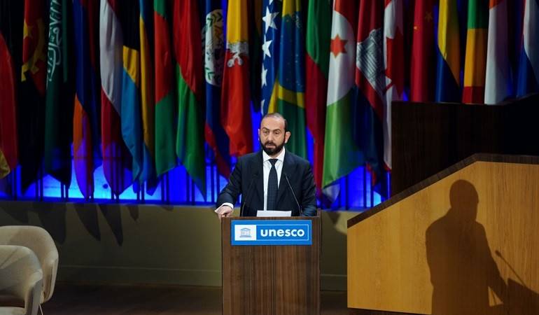 Discours d'Ararat Mirzoyan, ministre des Affaires étrangères de la République d'Arménie, au cours de la 42e session de la Conférence générale de l'UNESCO