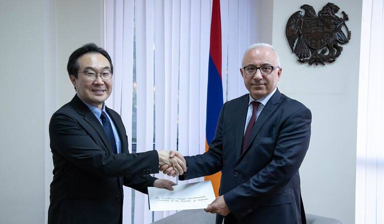 Новоназначенный посол Республики Корея вручил копию верительных грамот заместителю министра иностранных дел Республики Армения