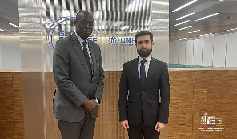Заместитель министра иностранных дел Ваан Костанян встретился с помощником Верховного комиссара Организации Объединенных Наций по делам беженцев Рауфом Мазоу (УВКБ)