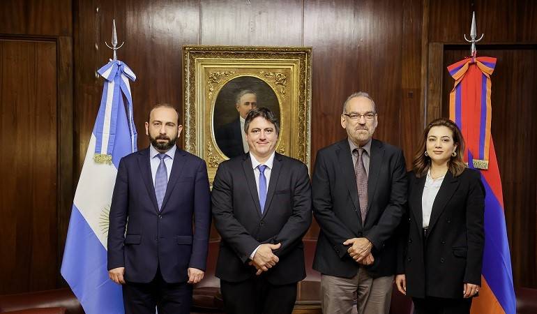 Meeting of the Minister of Foreign Affairs of the Republic of Armenia with the Chairmans of the Committees on Foreign Relations of the Parliament of Argentina