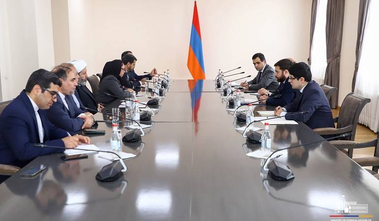 Meeting of the Deputy Foreign Minister of Armenia with the Deputy Minister of Culture and Islamic Guidance of Iran