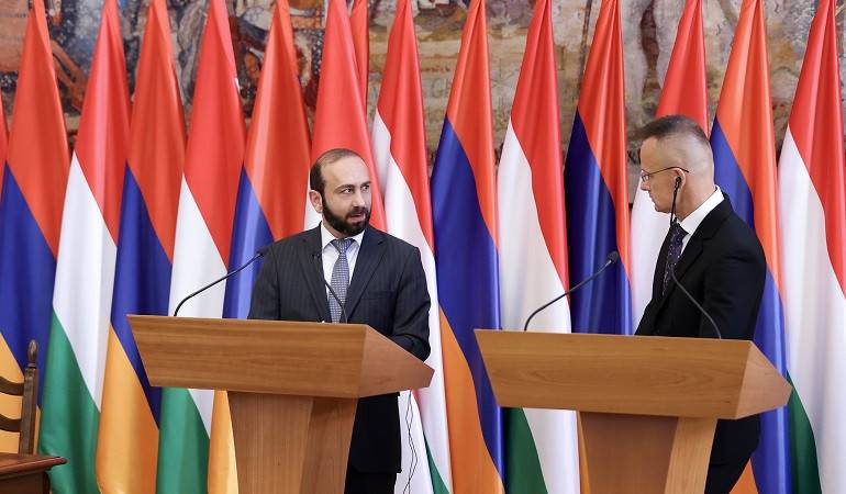 Заявление министра иностранных дел Республики Армения и ответы на вопросы журналистов в ходе совместной пресс-конференции с главой МИД Венгрии