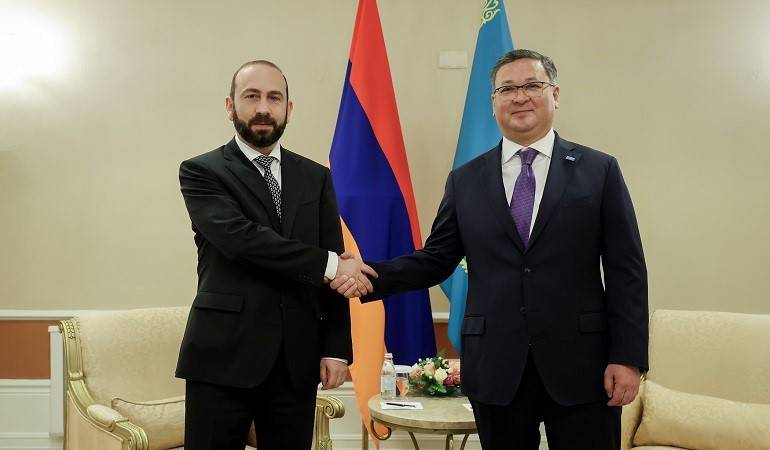 Հայաստանի և Ղազախստանի ԱԳ նախարարների հանդիպումը