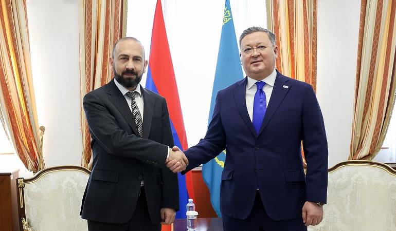 Հայաստանի և Ղազախստանի ԱԳ նախարարների հանդիպումը