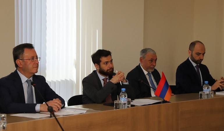 Քաղաքական խորհրդակցություններ Հայաստանի և Լեհաստանի արտաքին գործերի նախարարությունների միջև