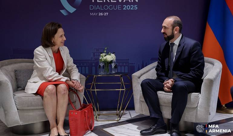 ՀՀ ԱԳ նախարարի հանդիպումը ԵՄ ԱԳԱՔ Գլխավոր քարտուղարի հետ
