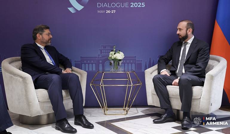 ՀՀ ԱԳ նախարարի հանդիպումը Իրանի ԱԳ նախարարի տեղակալի հետ