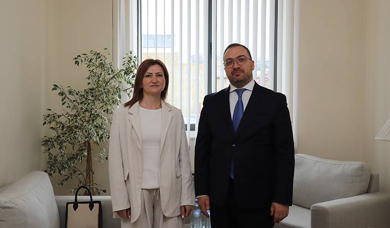 ՀՀ ԱԳ նախարարության գլխավոր քարտուղարի հանդիպումը Ֆրանսիայի պատվավոր հյուպատոսի հետ