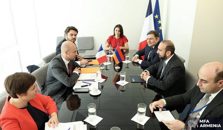 Meeting of the Foreign Ministers of Armenia and France