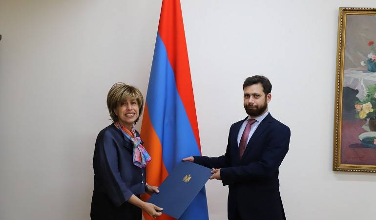 Deputy Foreign Minister Vahan Kostanyan received the newly-appointed Ambassador of Egypt