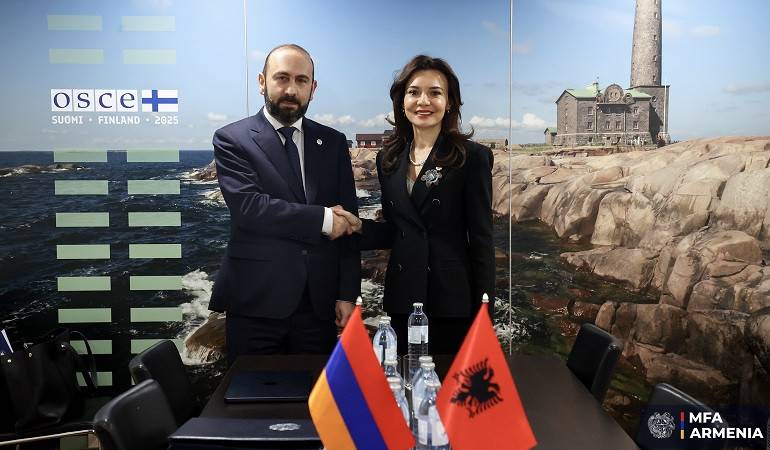 Meeting between the Foreign Ministers of Armenia and Albania