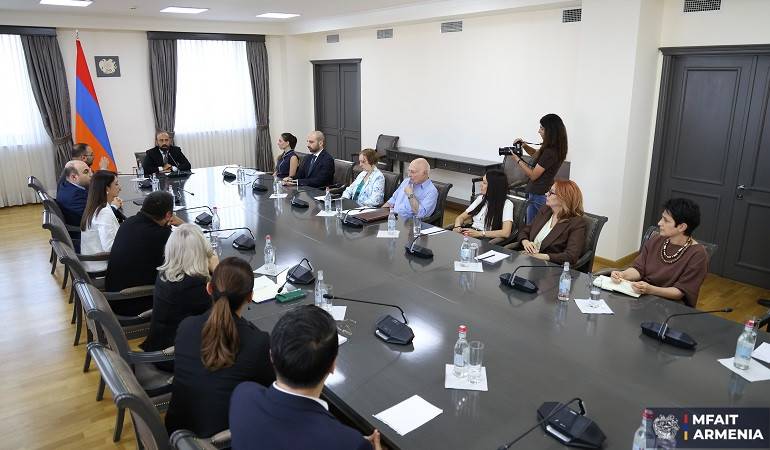 ՀՀ արտաքին գործերի և միջազգային առևտրի նախարարին կից հասարակական խորհրդի սեպտեմբերի 15-ի նիստը