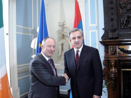 Vartan Oskanian, is in Dublin, for the first-ever high-level visit of an Armenian official to Ireland. 